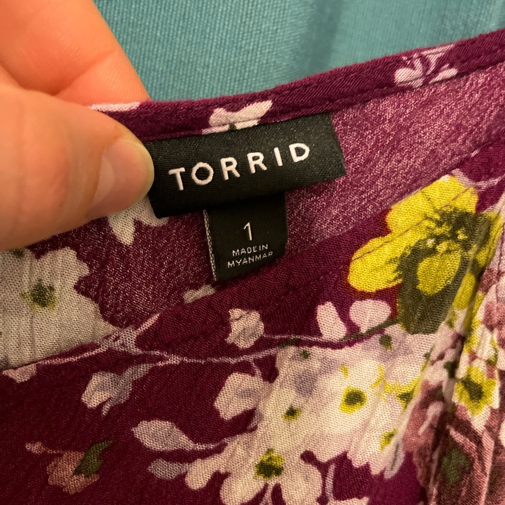 Purple, Floral Tank Top - Picture 3 of 3